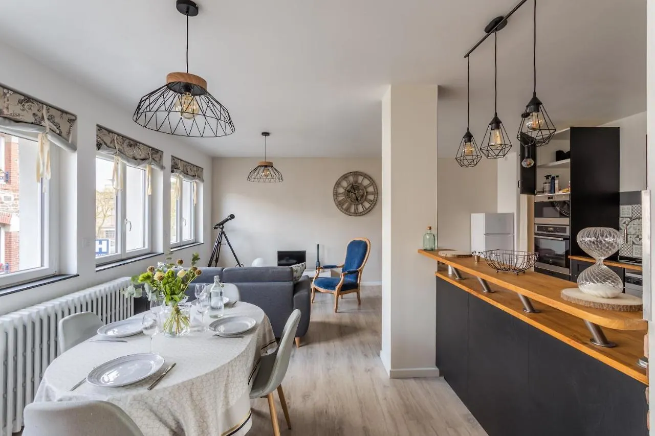Appartement Les Abîmes, beau logement avec 2 chambres avec parking Saint-Malo
